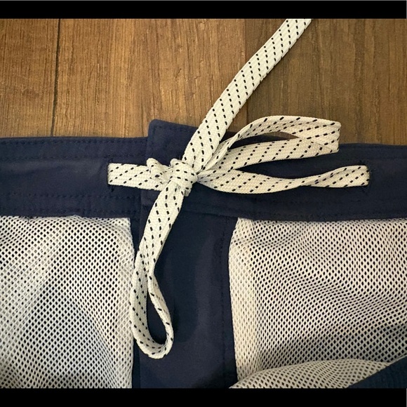 J. Crew Men’s Swim Short Size 30 Blue - Picture 2 of 4